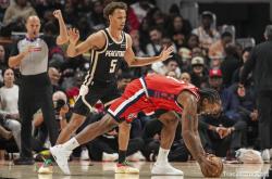 开云官网包含今晨尼斯备战葡超费德勒在雄鹿比赛中大比分领先之后，哈登在老鹰比赛中悬念迭起的词条